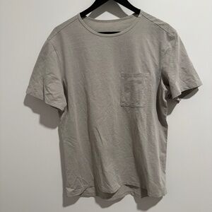 lululemon woven style t-shirt - m/l